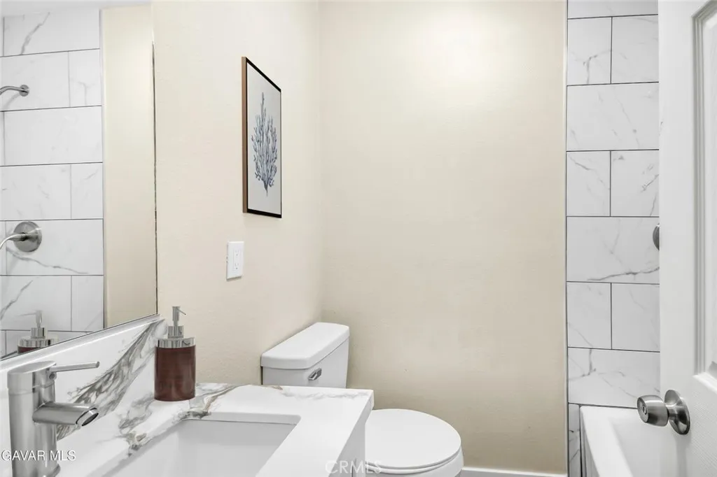 37858 10th Street E, Palmdale, California 93550 home-pic-12